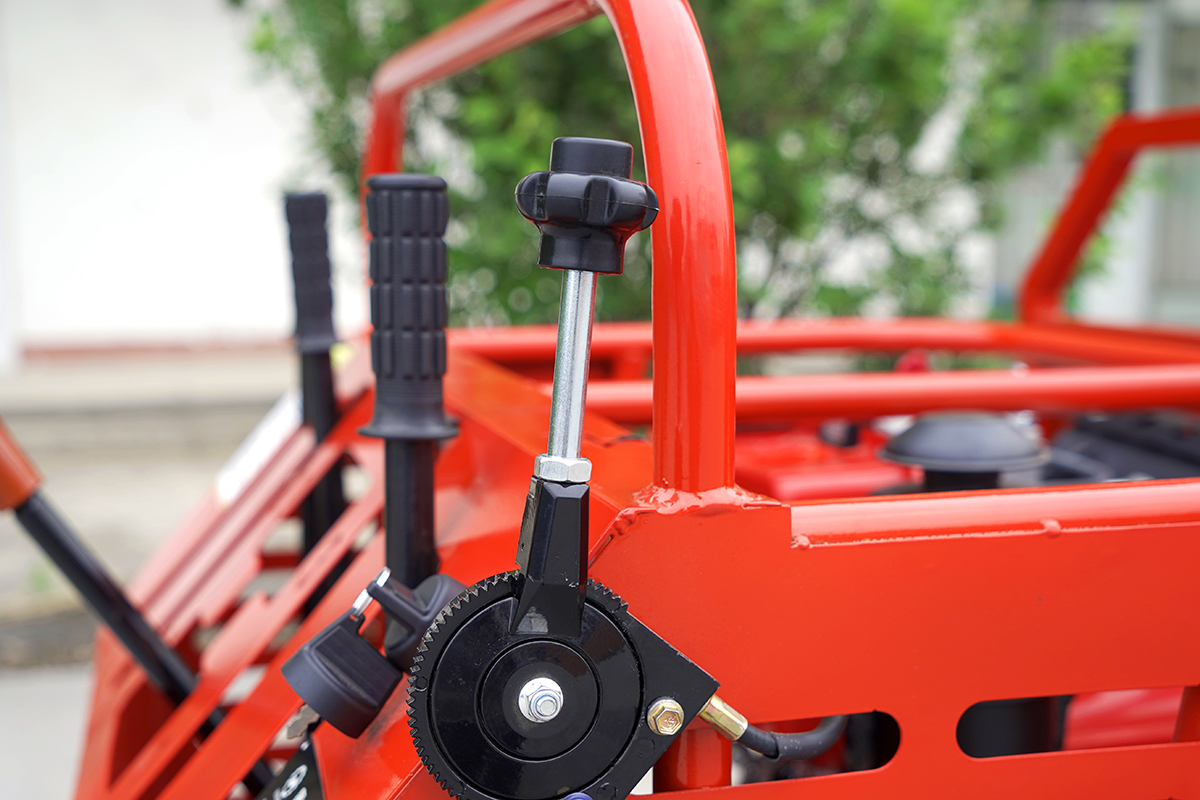 HW1800L履帶運輸車