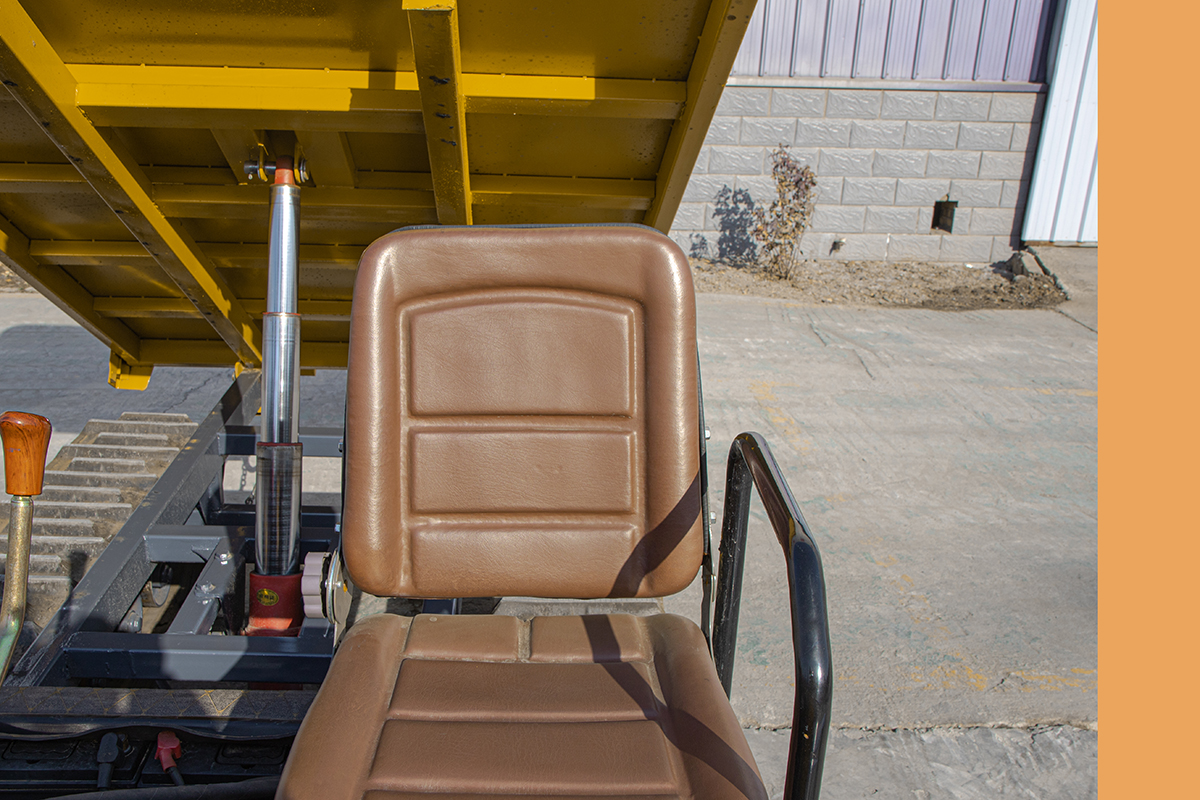 HW3000L履帶運(yùn)輸車