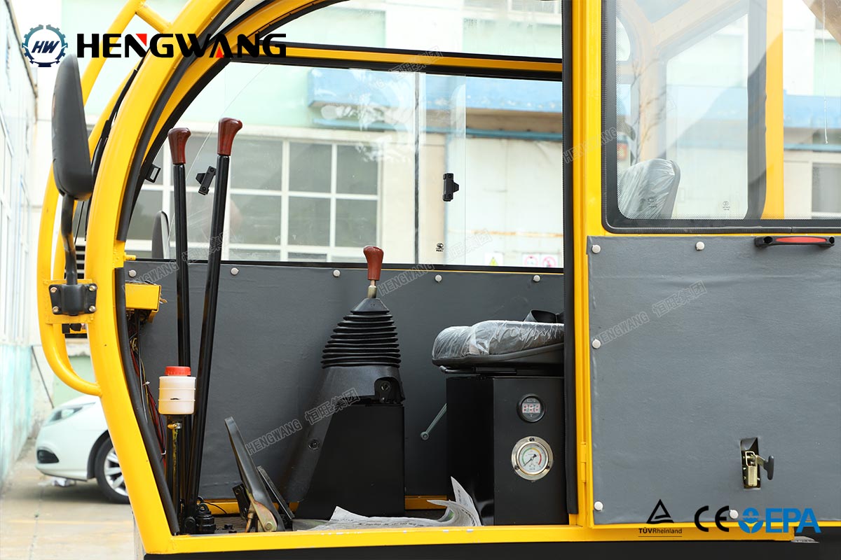 HW8000L履帶運(yùn)輸車