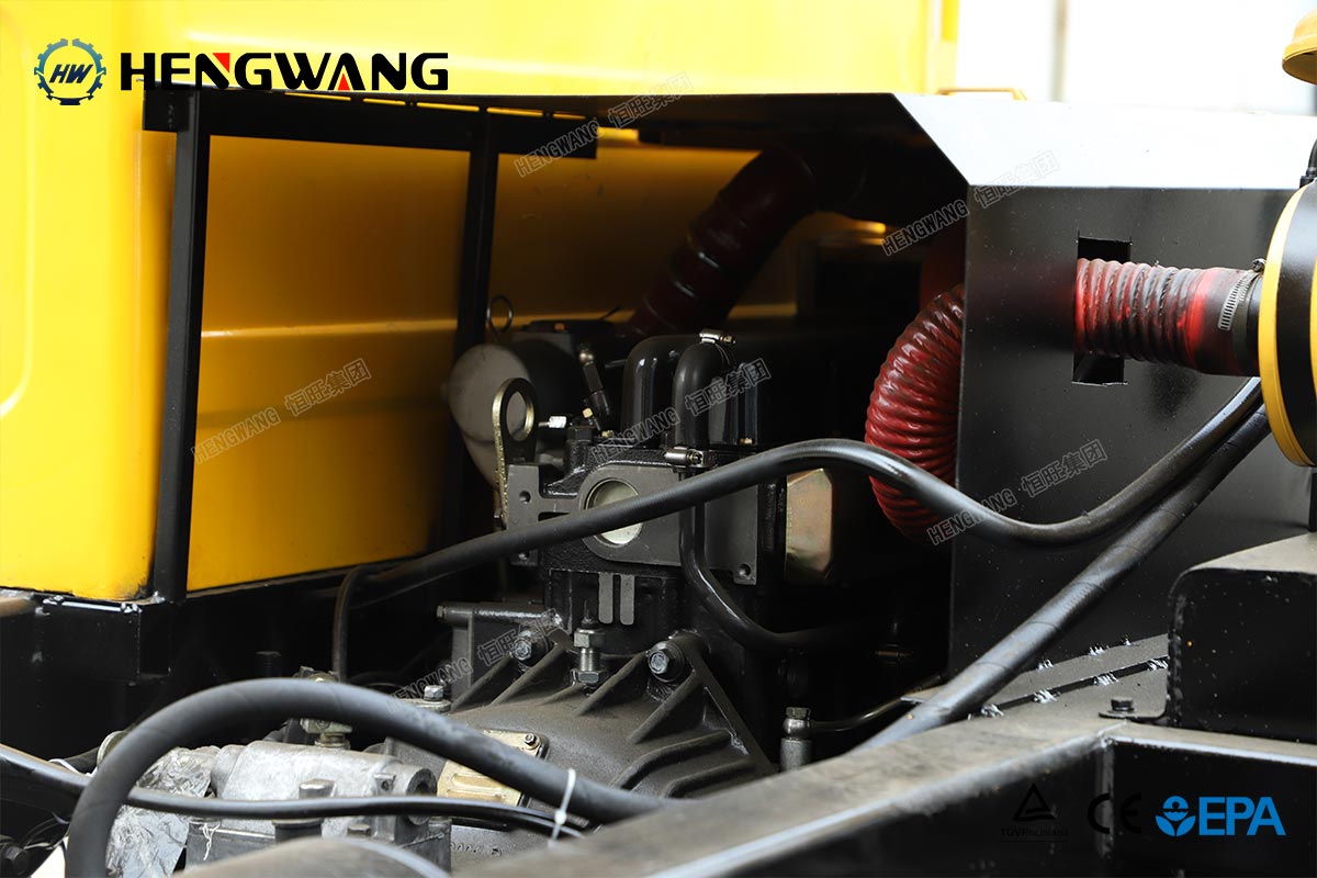 HW8000L履帶運(yùn)輸車