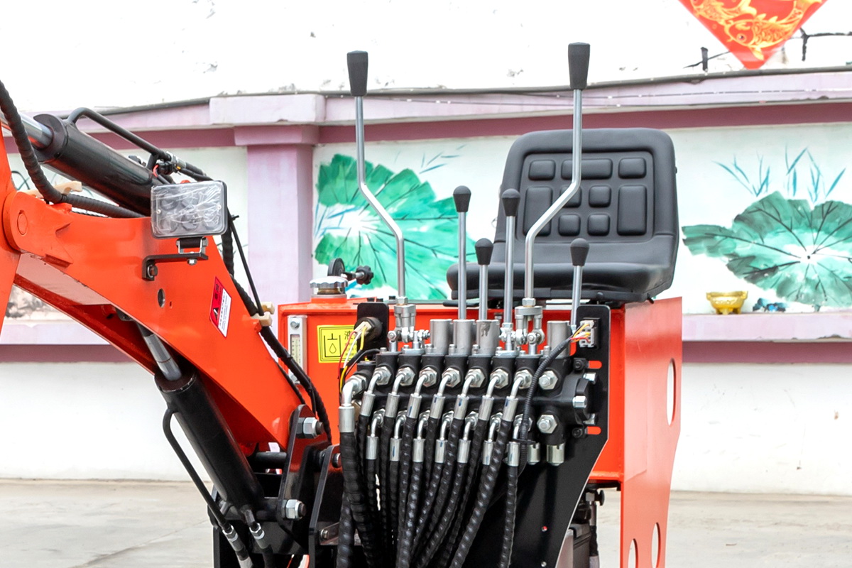 HW-08電梯版小型挖掘機(jī)