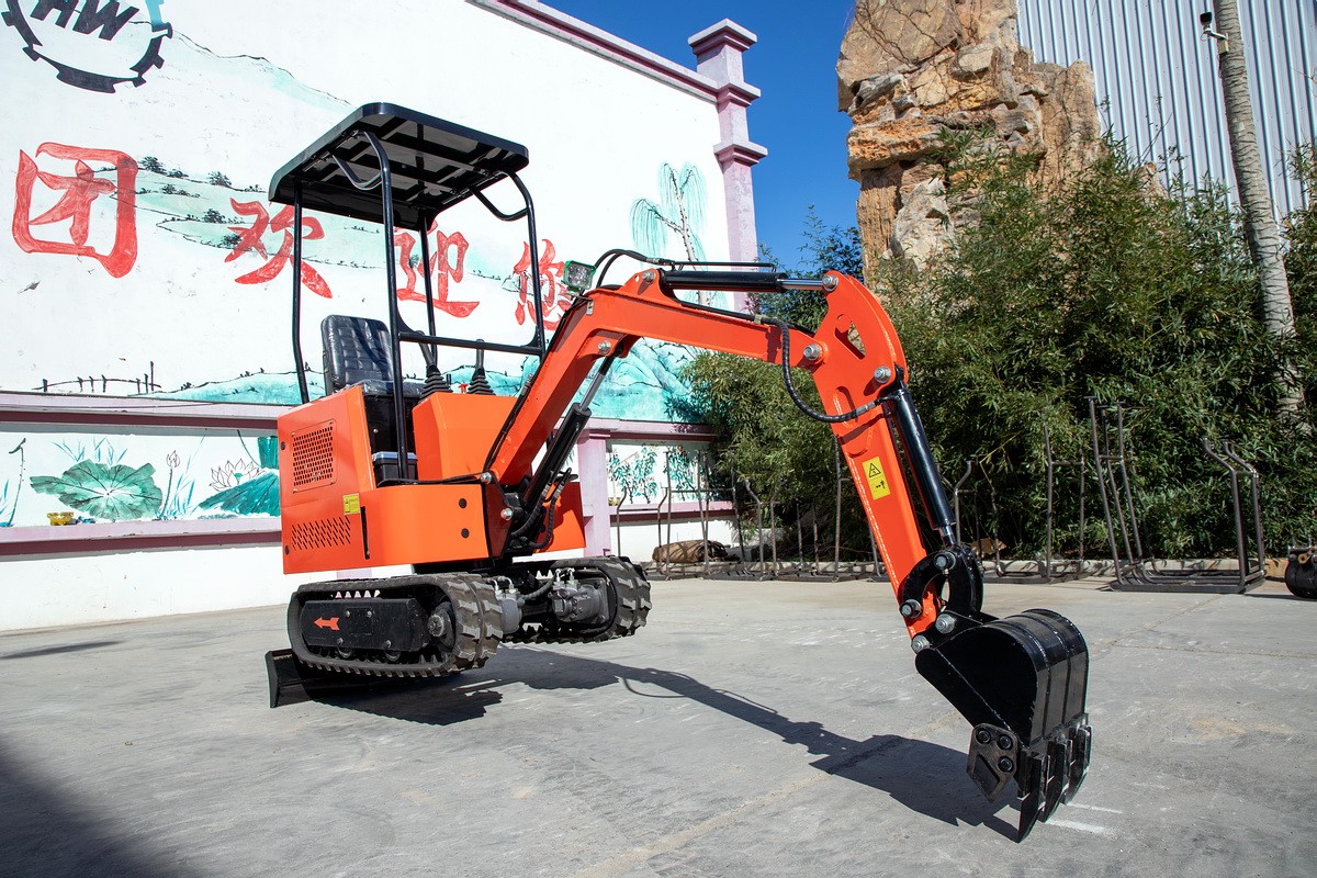 HW-15B小型挖掘機