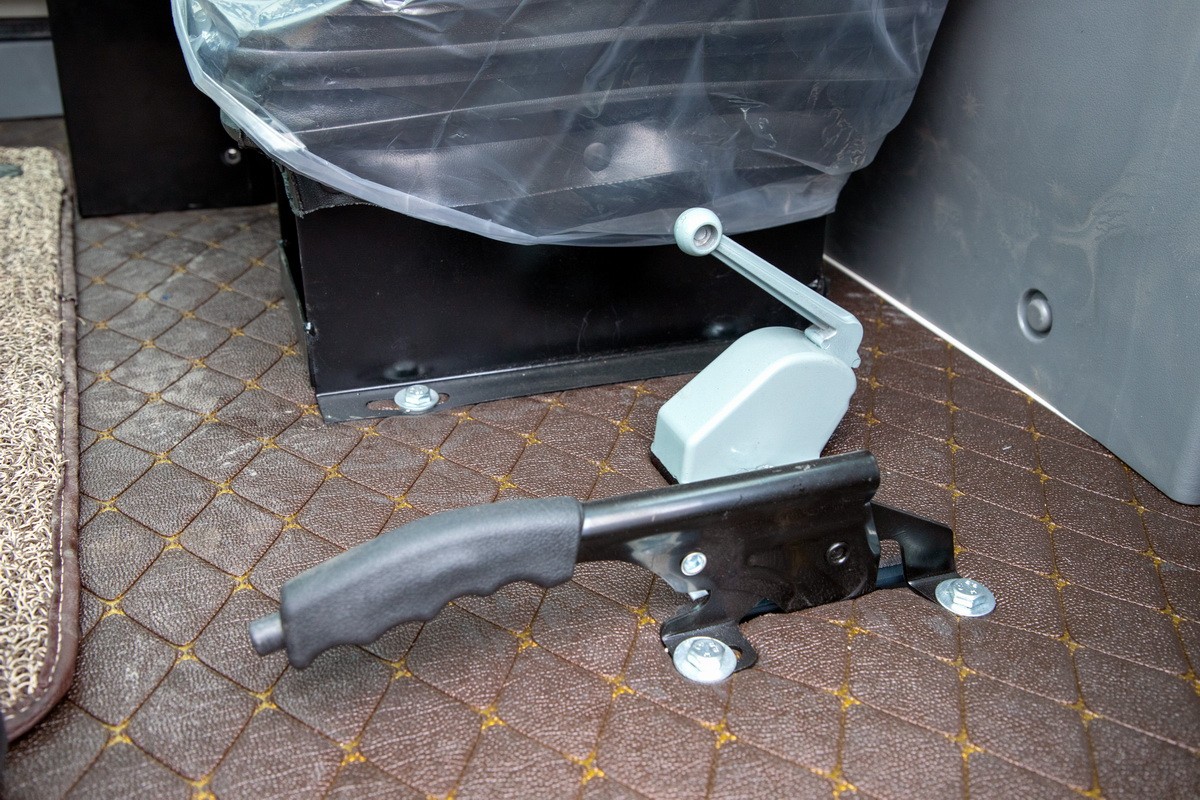 HWC-40A燃油叉車(chē)